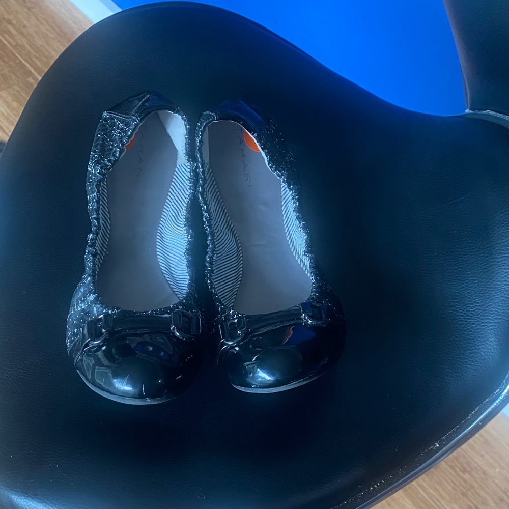 Tahari Shiny Black Ballet Flats